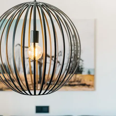 Moderne 3 Zi.-fewo Blackforest Art Naehe Freiburg